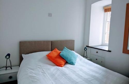 Rosudgeon House | Acton Castle