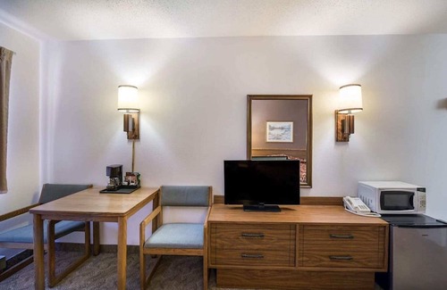 Medora Bed & Breakfast | Actual Drving 30 miles from MEDORA ,Nearby World Class Brewery Near NDMT border