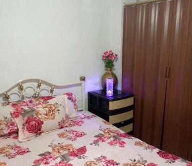 Guayaquil House | Acuarela del Rio H#1 Cerca Terminal Terrestre Habitación privada con baño