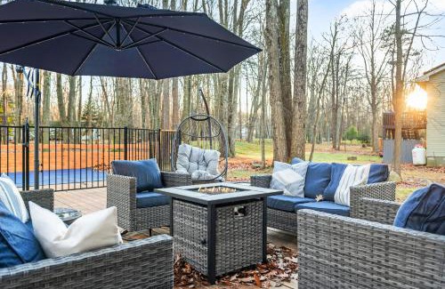 Pocono Summit House | Acute Chalet - Cozy I Elegant I Serene