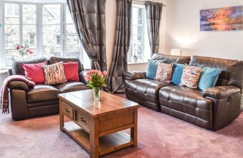 Llanbedr House | Acw House