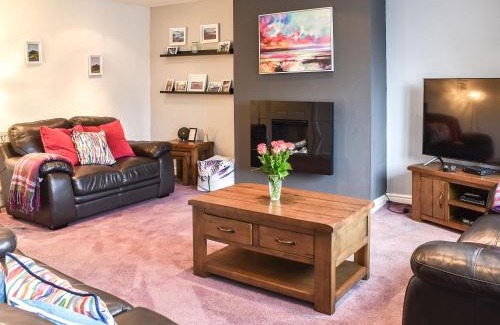Llanbedr House | Acw House