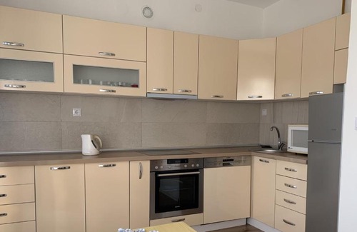 Novo Sarajevo Apartment | Adžem's Modern Apartment Sarajevo