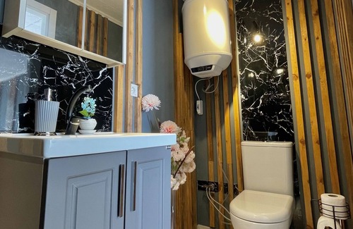 Yesilyurt Koyu Hotel | Ada Tiny House Otel