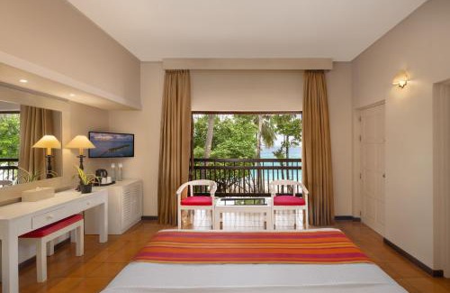 Rannalhi Resort | Adaaran Club Rannalhi - All Inclusive - 45 Minutes away from Male by Speedboat