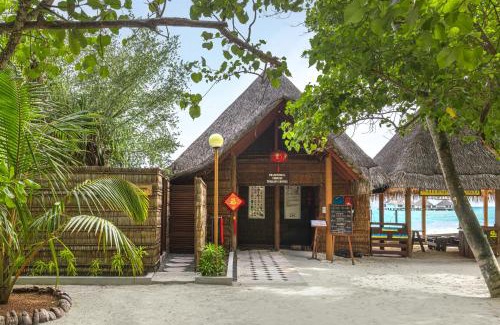 Rannalhi Resort | Adaaran Club Rannalhi - All Inclusive - 45 Minutes away from Male by Speedboat
