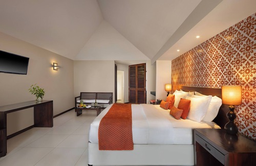 Lhohifushi Resort | Adaaran Select Huduran Fushi - with 24hrs Premium All Inclusive
