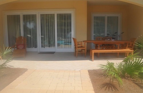 Santa Rosa Beach Condo | Adagio D-103, Ground Floor, Poolfront, Fountain View