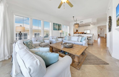 Santa Rosa Beach Condo | Adagio D-305 - Amazing Poolside, Corner Unit!