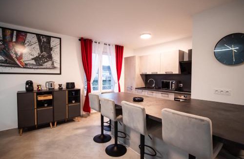 Yutz Apartment | Adalia lodge