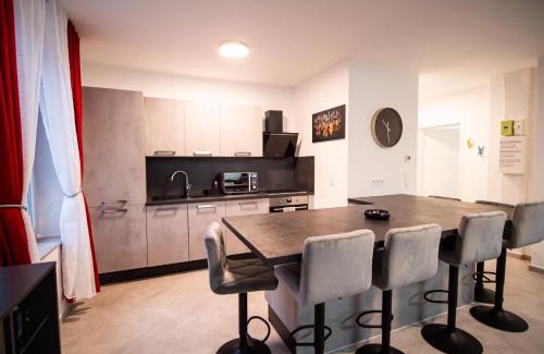 Yutz Apartment | Adalia lodge