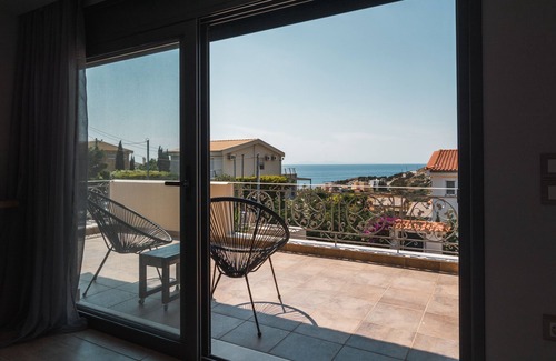Anavyssos Villa | Adam & Eve Villas