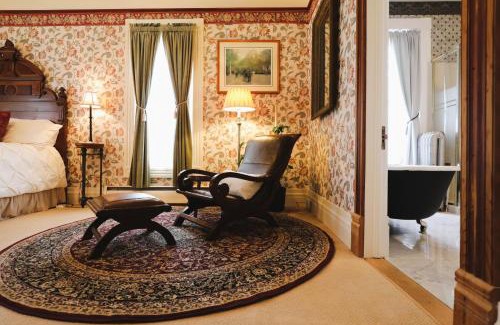 Port Townsend Bed & Breakfast | Adams Pragge House - Victorian Bed & Breakfast