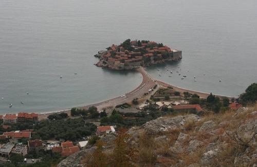 Sveti Stefan House | Adapted house in a Mediterranean style, children u. Pet friendly, very good nature