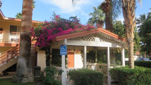 Tahquitz River Estates Hotel | Adara Palm Springs