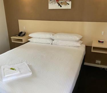 Brooklyn Park Hotel | Adelaide Airport Motel
