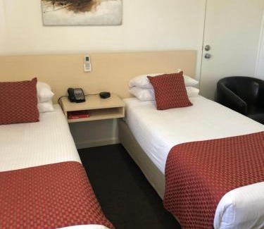 Brooklyn Park Hotel | Adelaide Airport Motel