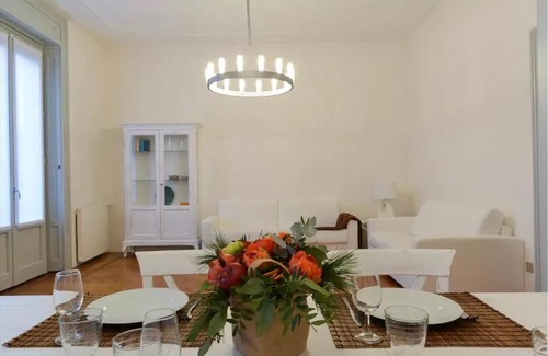 Porta Venezia Apartment | Adelaide Central Apartment