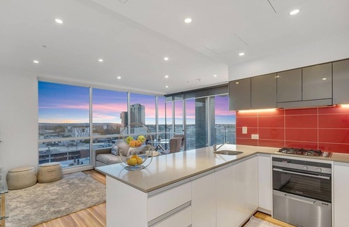 Adelaide Central Business District Apartment | Adelaide Central Skyline Panoramic Suite