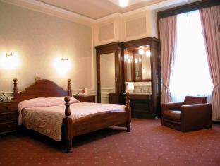 Liverpool City Centre Hotel | Adelphi Hotel