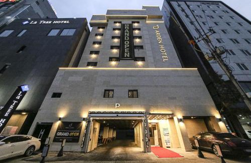 Cheonan Hotel | Aden Hotel