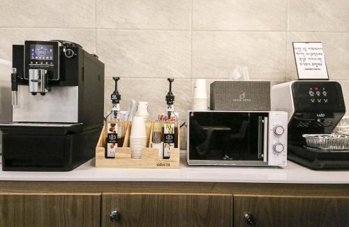 Cheonan Hotel | Aden Hotel