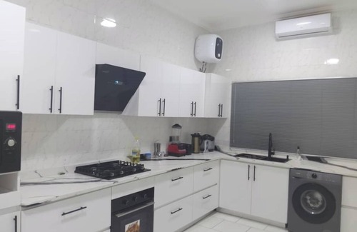 Adentan Apartment | Adenta-Accra - 3 Beds - Sleeps 6 - Private Parking