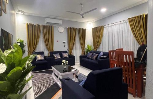 Adentan Apartment | Adenta-Accra - 3 Beds - Sleeps 6 - Private Parking