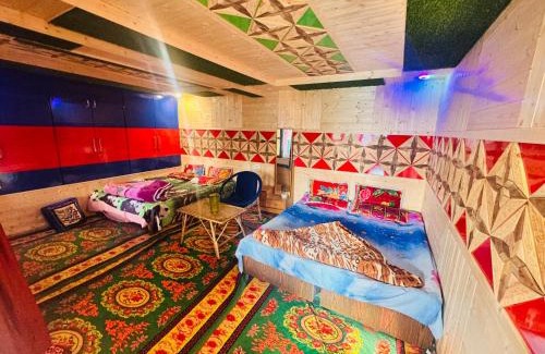 Srinagar House | Adil Paying Guest house Tangmarg,Gulmarg