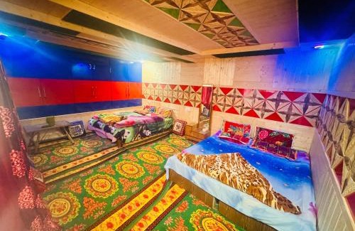 Srinagar House | Adil Paying Guest house Tangmarg,Gulmarg