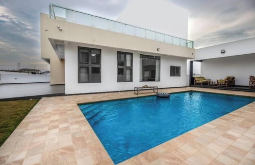 Accra Villa | Adinkra Suites at Montgomery Golf