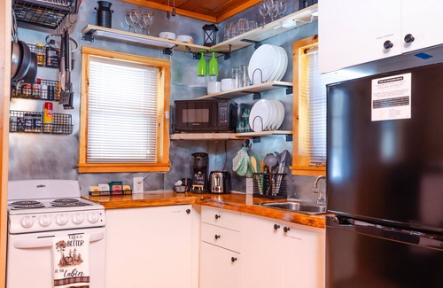 Cold Brook Cabin | Adirondack Cabin, Private Hiking trail, Fishing, FirePit, Pet, BBQ
