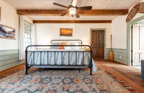 Waco House | Adirondack Suite - The Mohawk Valley House