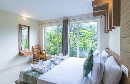 Vythiri Hotel | Adithya Nature Resort & Spa