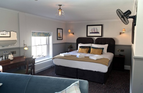 Greenwich West Bed & Breakfast | Admiral Hardy