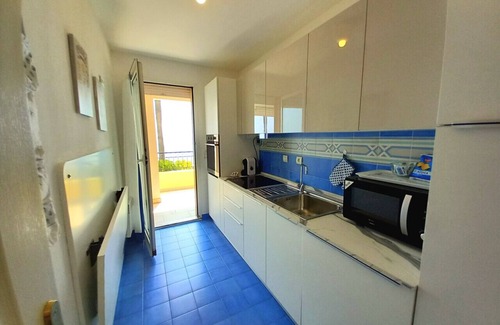 Menton Apartment | Admiral - Three-room apartment facing the sea