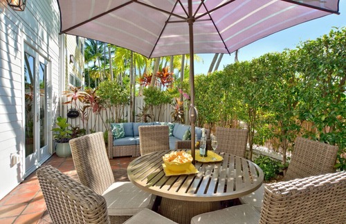 Bahama Village Villa | Admirals Gold Key West - Truman Annex Villa - Close to Beach and Duval w Parking and Pool Access
