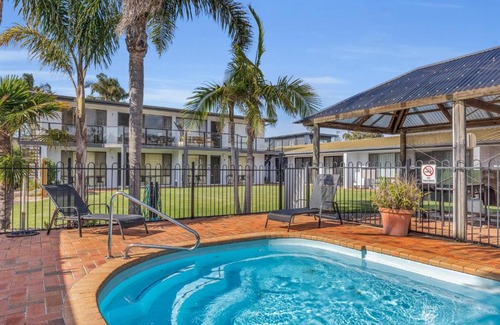Merimbula Apartment | Admirals Lodge