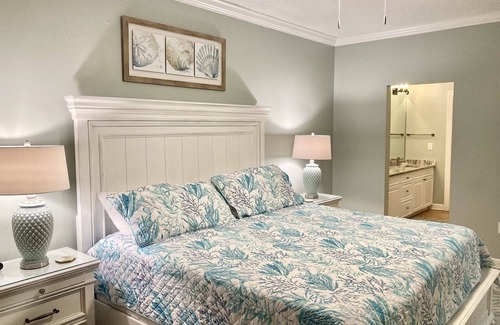 Orange Beach Condo | ADMIRALS QUARTERS 1503- BEACHFRONT PENTHOUSE- RESERVED PARKING