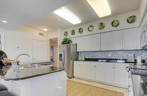 Orange Beach Condo | Admirals Quarters 901 | Luxury Corner Unit | Sauna, Pools, Gym