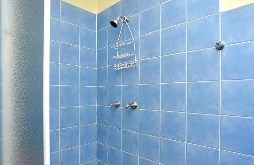 Cairns North Hotel | Adobe Motel