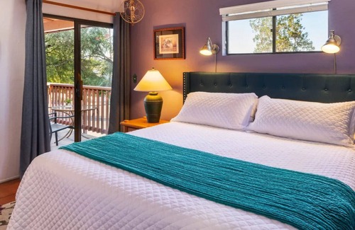 Sam Hughes Bed & Breakfast | Adobe Rose Inn B&B