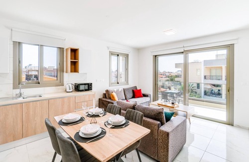 Universal Apartment | Adolina One Bedroom Apartment 104