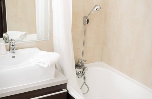 Gap Hotel | Adonis Gapotel