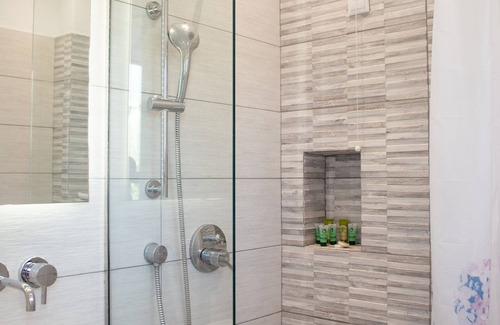 Apollonas Hotel | Adonis Hotel Naxos