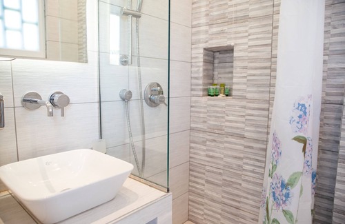 Apollonas Hotel | Adonis Hotel Naxos
