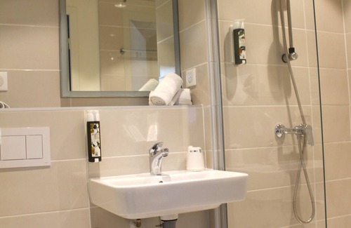 Signes Hotel | Adonis le Castellet