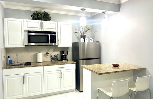 West Palm Beach Apartment | Adorable 1 bedroom studio in perfect location
