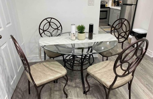 Ajax House | Adorable 2-Bedroom Basement with Sep Entrance