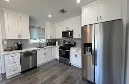 Clarkdale House | Adorable 2BR-2BA EV&Parking - Family Friendly